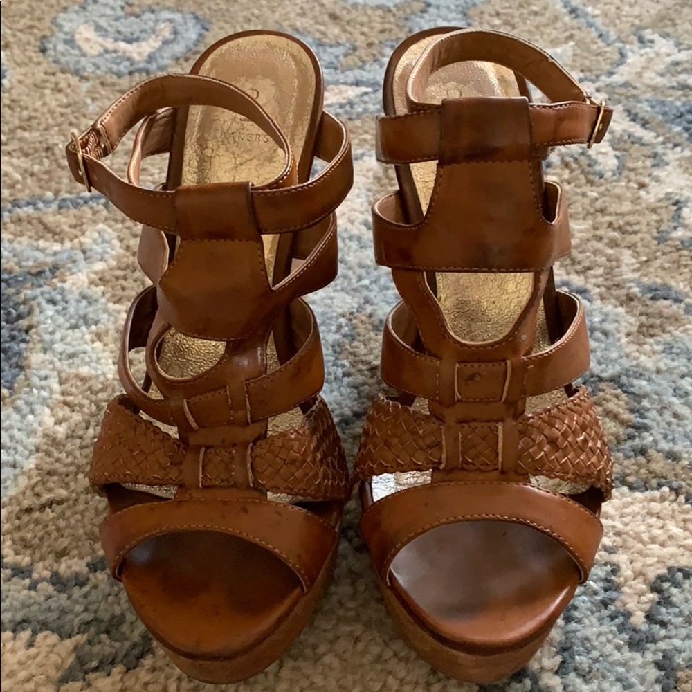 BAKERS Tan Leather Wedges